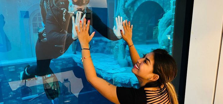 Trải nghiệm bể lặn sâu 60m ở Dubai