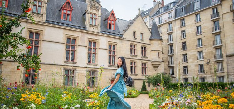 Du lịch Paris giống người địa phương