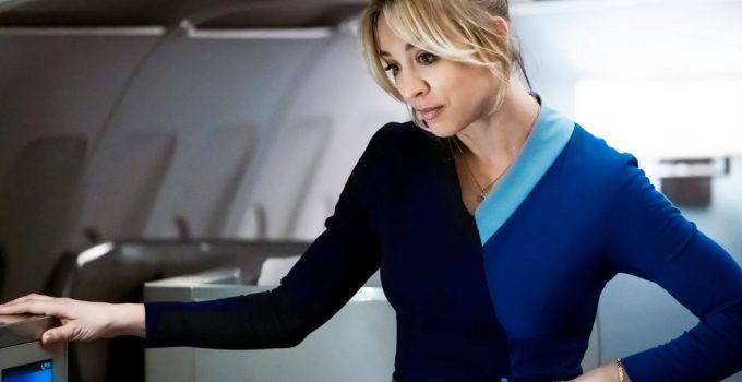 Ngôi sao Hollywood, Kaley Couco trong vai tiếp viên của phim Flight Attendant. Ảnh: HBO