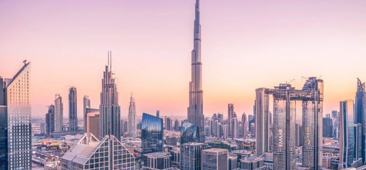 Burj Khalifa, tòa nhà cao nhất thế giới là biểu tượng của thành phố Dubai. Ảnh: ZQ Lee/Unsplash.