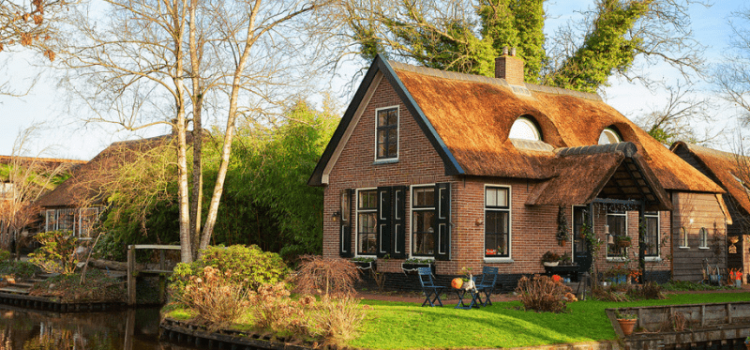 Ngắm nhìn một góc mùa thu châu Âu tại Giethoorn  